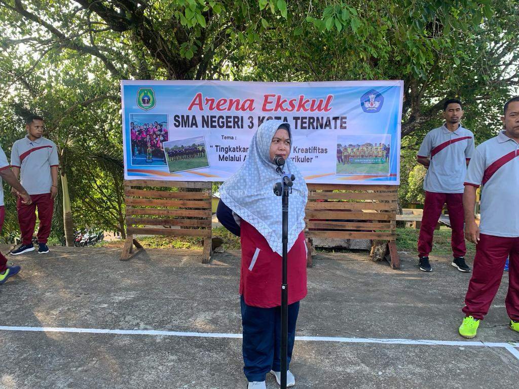 PEMBUKAAN KEGIATAN EKSKUL (EKSTRA KURIKULER) SMA NEGERI 3 KOTA TERNATE